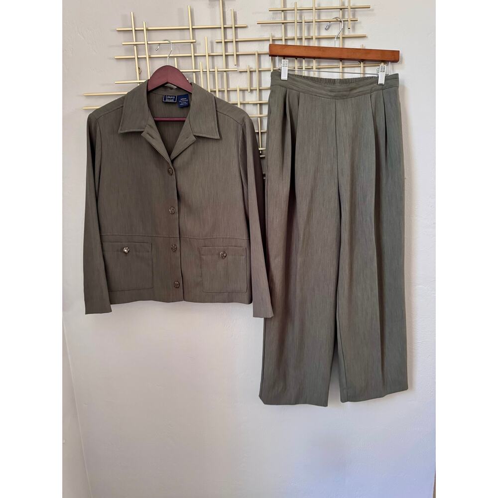 Laura Scott 2 Piece Set Medium Top Small Pants Green Button Shirt Elastic Waist